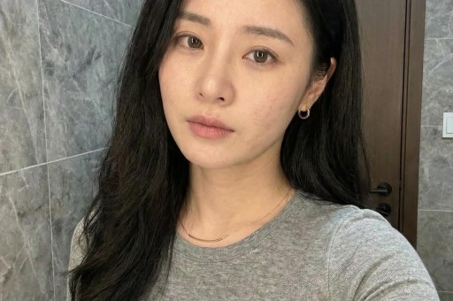 曝已婚二字喜剧男星出轨惯犯专挑公司艺人下手把女同事当P友