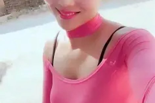 曝二字功夫巨星老婆出轨自家里偷情被老公抓奸成龙吴京被猜测
