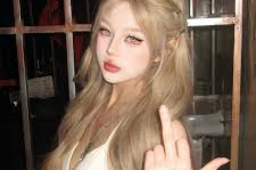 60岁的独狼罗马里奥父女恋玩完收场竟然出轨小女友闺蜜被甩 60岁的独狼罗马里奥父女恋玩完收场竟然出轨小女友闺蜜被甩